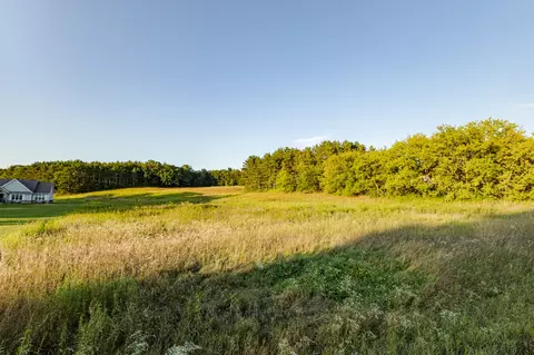 1980 Paradise, Trenton, WI 53095