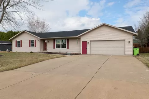 204 S 7th, Saint Nazianz, WI 54232