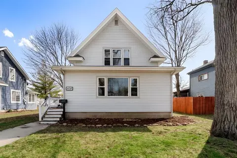 408 E Geneva, Delavan, WI 53115