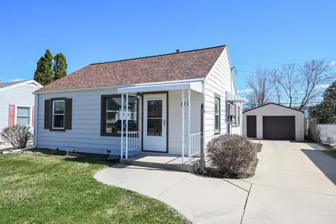 812 S 109th, West Allis, WI 53214
