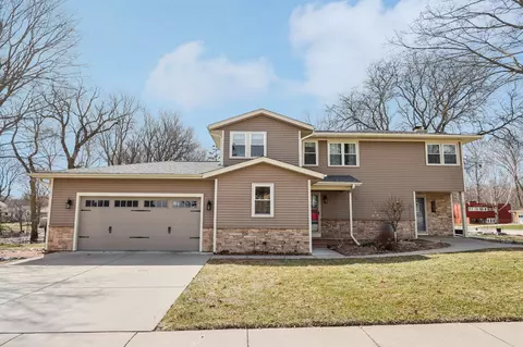155 Concord, West Bend, WI 53095