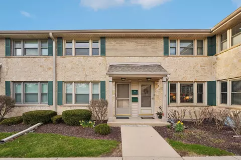4858 N Shoreland, Whitefish Bay, WI 53217