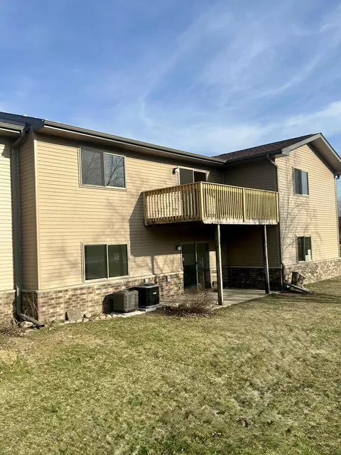 1011 S 2nd #3, Delavan, WI 53115
