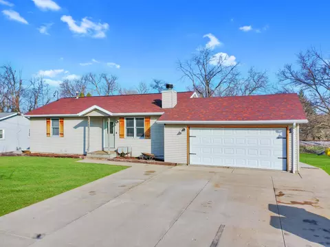 232 W Fremont, Darien, WI 53114