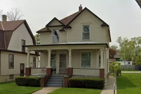 1536 Holmes, Racine, WI 53405