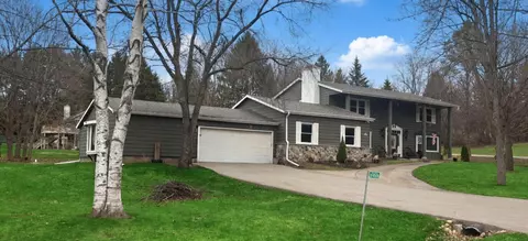 s28w30310 W End, Genesee, WI 53188