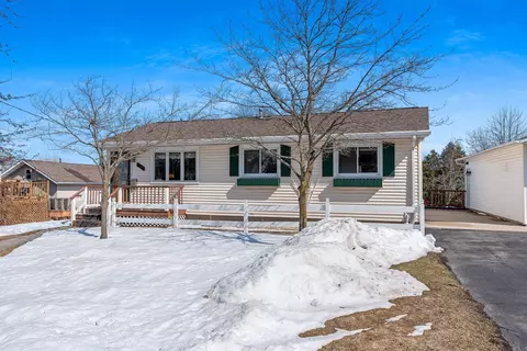 1465 N 8th, Manitowoc, WI 54220