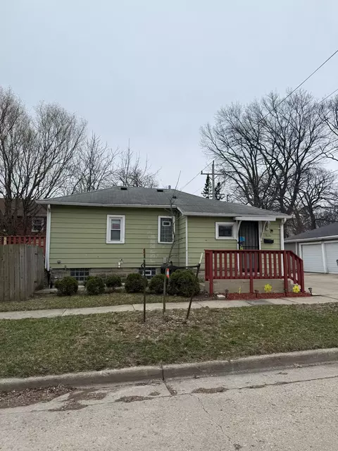 6945 W Fond Du Lac, Milwaukee, WI 53218