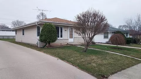 3642 S 95th, Milwaukee, WI 53228