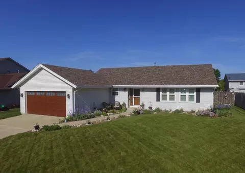 10560 S Peggy, Oak Creek, WI 53154