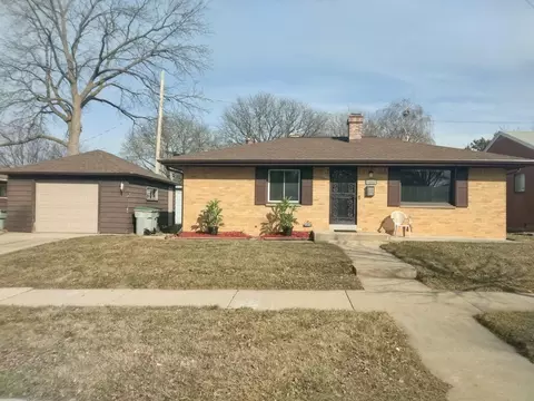 4656 N 66, Milwaukee, WI 53218