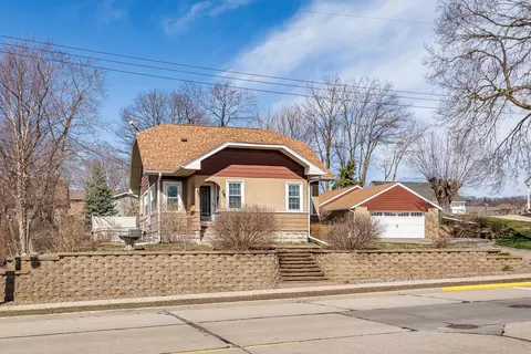 1011 Main, Onalaska, WI 54650