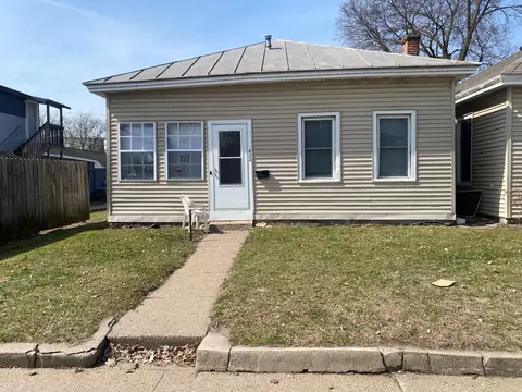 828 5th Apt 820 822 826 421 Winnebago #820, 822, 826, 421 WINNEBAGO, La Crosse, WI 54601