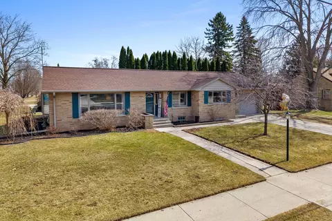 123 N 12th, Oostburg, WI 53070