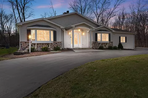 w223n8293 Sandras, Lisbon, WI 53089
