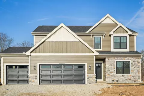 w149n11973 Red Holly, Germantown, WI 53022