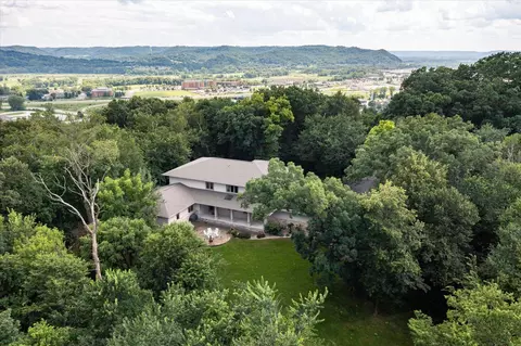 3031 Wild Rose, Onalaska, WI 54650