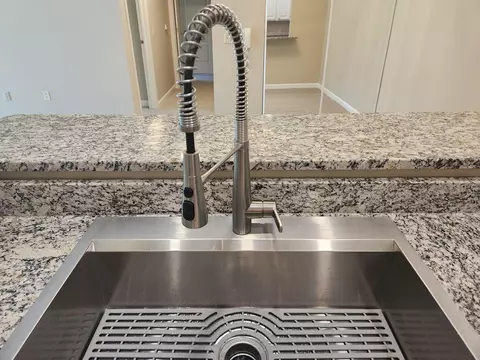 2740 Northview #109, Waukesha, WI 53188