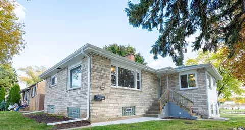 2701 4th, South Milwaukee, WI 53172