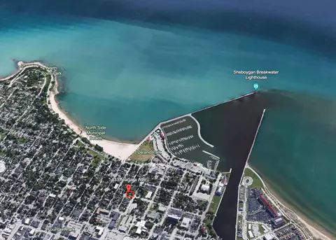 433 Niagara, Sheboygan, WI 53081