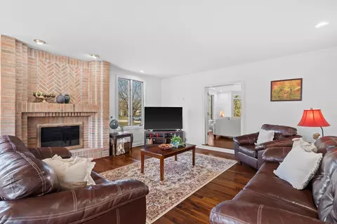 Living - 130 Lamplighter, Wind Point, WI 53402 photo 1 of 5