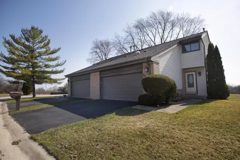 7222 S Delaine, Oak Creek, WI 53154