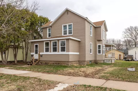 1306 Charles #1308, La Crosse, WI 54601
