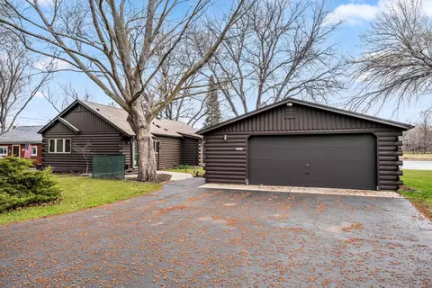 n6236 West Lake Shore Drive, Spring Prairie, WI 53105