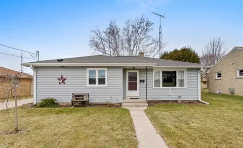 1318 S 24th, Manitowoc, WI 54220