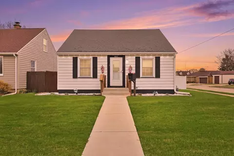 5811 39th, Kenosha, WI 53144