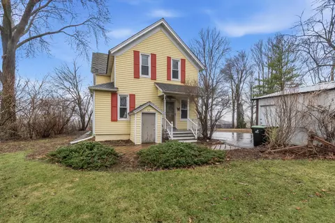 210 N Main, Iron Ridge, WI 53035