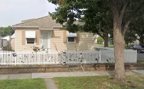 2102 17th, La Crosse, WI 54601
