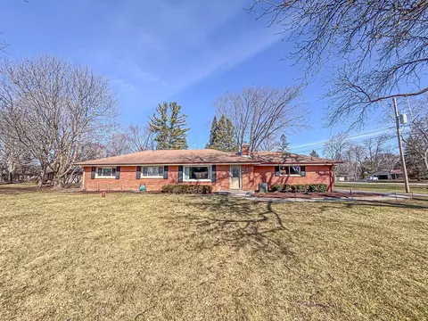 w158n5725 Elmway, Menomonee Falls, WI 53051