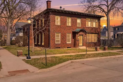 1003 King, La Crosse, WI 54601