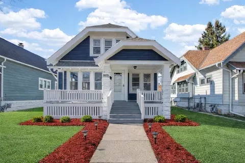 3815 N Vel R Phillips, Milwaukee, WI 53212