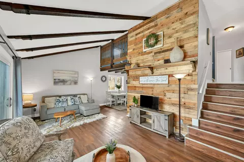 n17w5328 Garfield, Cedarburg, WI 53012