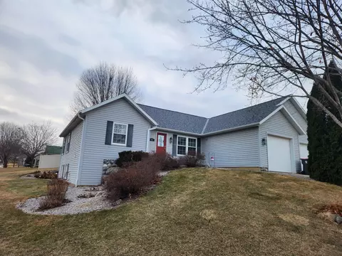 995 Lexington, Waterloo, WI 53594