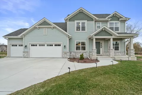 1316 Orchard Vw, Mukwonago, WI 53149