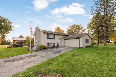 w275s8960 Hidden Lks, Mukwonago, WI 53149