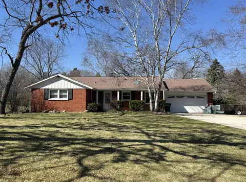 w300s2975 Snowdon, Genesee, WI 53188