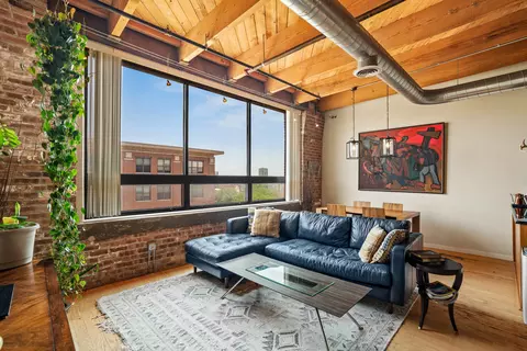 234 E Reservoir #503, Milwaukee, WI 53212