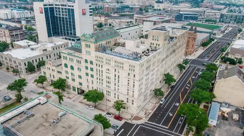 270 E Highland #622, Milwaukee, WI 53202