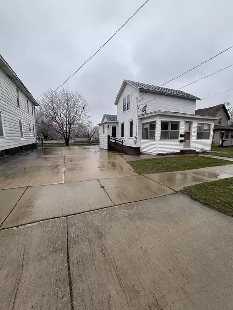 805 Hollister, Tomah, WI 54660