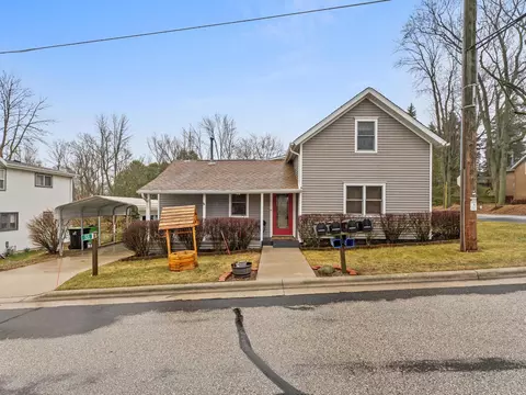 265 Lincoln, Cleveland, WI 53015