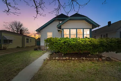 7521 16th, Kenosha, WI 53143