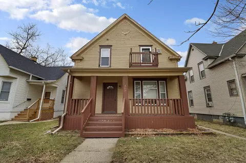 937 Grove, Racine, WI 53405