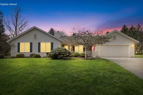 2132 Penhurst, Waukesha, WI 53186