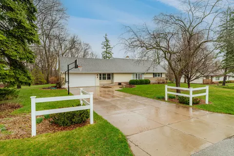 1970 N 166th, Brookfield, WI 53005