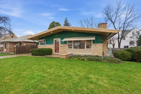 2177 S 80th, West Allis, WI 53219
