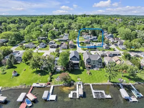 w269n2762 Lelah, Pewaukee, WI 53072